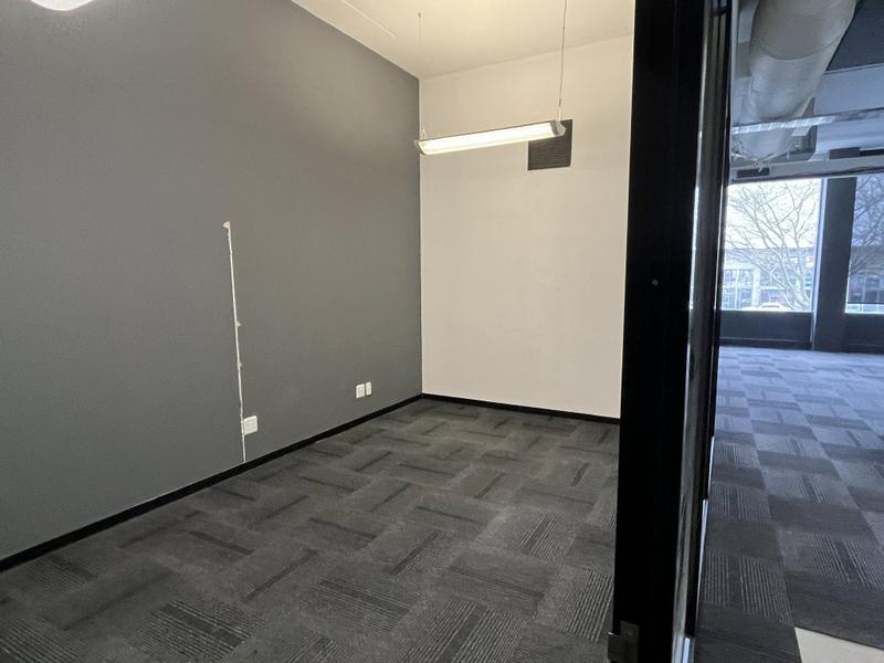To Let commercial Property for Rent in Paarden Eiland Western Cape